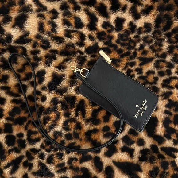 Kate Spade card holder & phone charm bundle - Picture 2 of 4